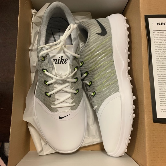 Nike shoes - Picture 6 of 8